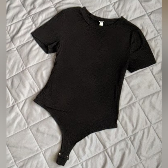 Rib Knit Black bodysuit - Picture 1 of 2